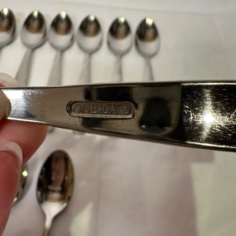 Oneida Stainless Silva Pattern - Set of 12, 9 Tablespoons and 3 Teaspoons
